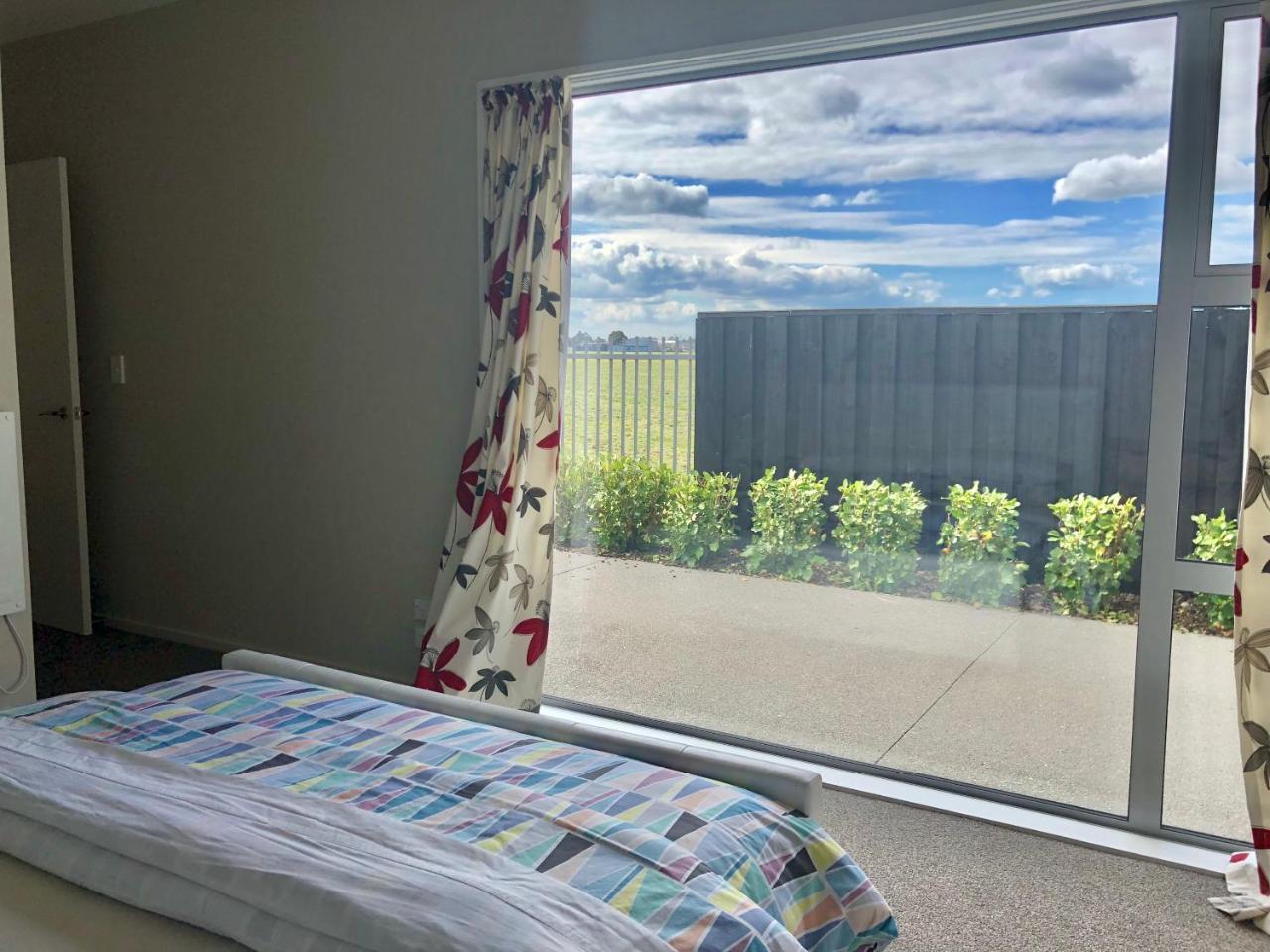 Lovely, Sunny, Home Sweet Home Christchurch Exterior foto